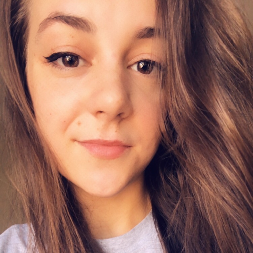 Meet your Posher, Cristiana